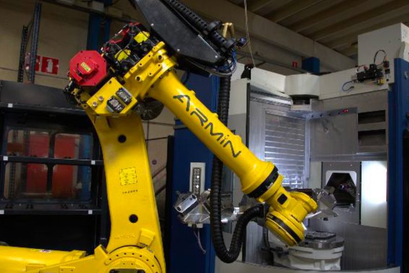 Production série automatisée — Robot ARMIN Mustad Belgium